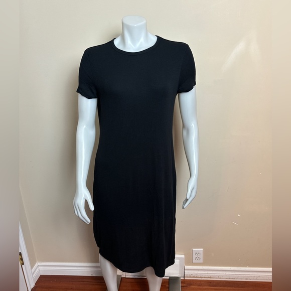 GAP - Black Midi rib-knit Dress with short sleeves. Lined. LARGE & XL - Picture 8 of 12